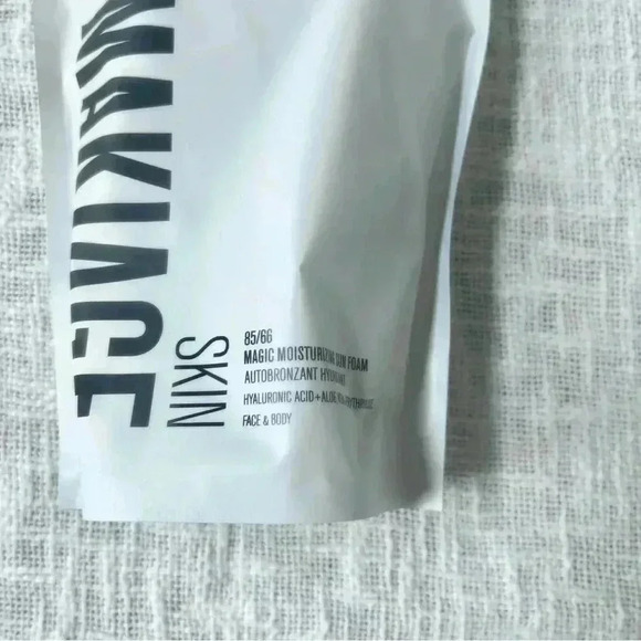 NEW Il Makiage 85/66 Sunfoam - Picture 2 of 3